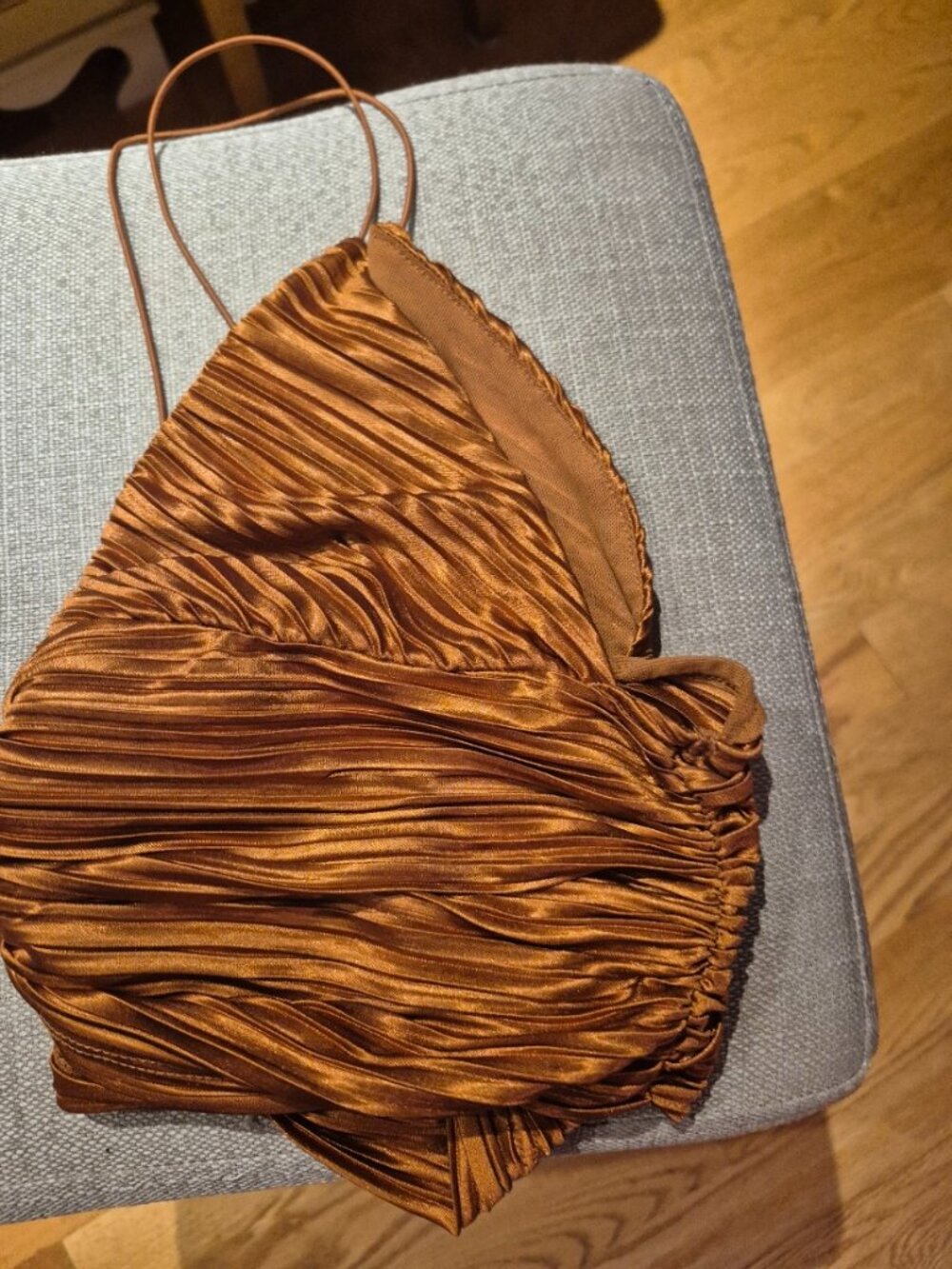WOMEN URBAN OUTFITTER RUSTY GOLD SIZE LARGE HALTER TOP CROPPED